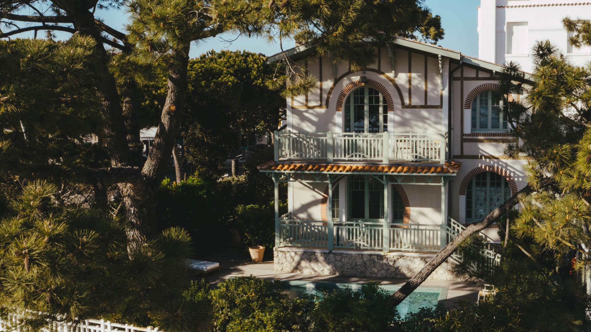 Séjournez à l’hôtel Hemen, à SaintPalaissurMer, charmant village de